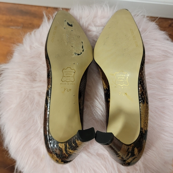 Jones New York - Women's Snakeskin Heels - Picture 8 of 10